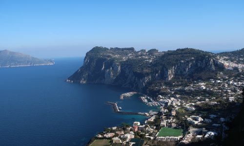 capri-4387424_1920