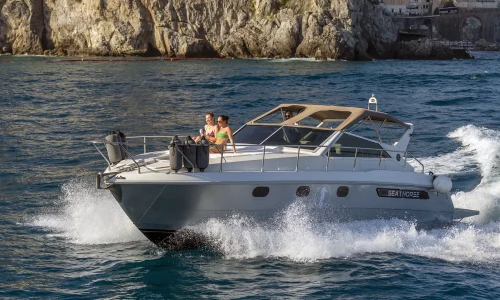 luxury boat amalfi